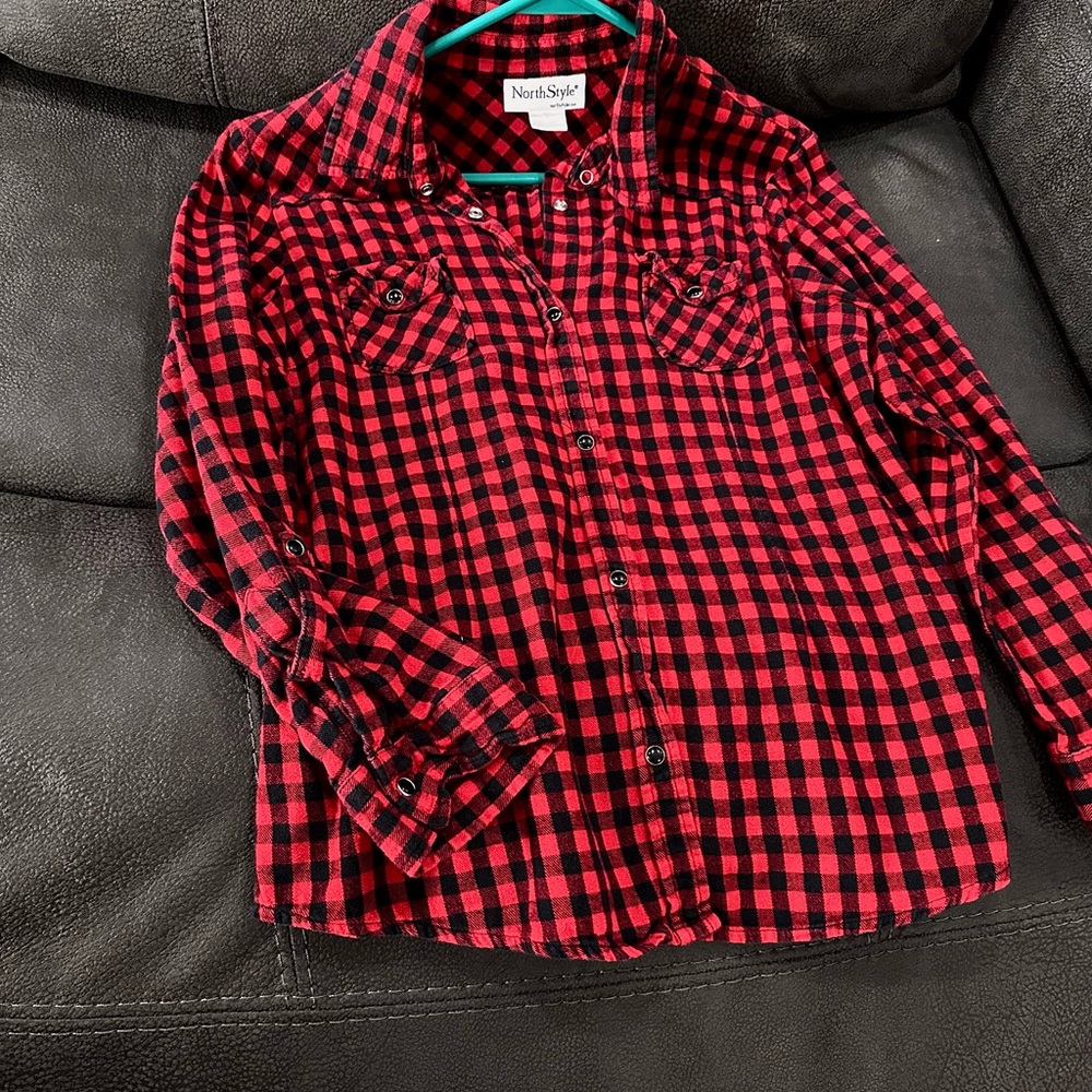 NorthStyle Women's Black and Red Plaid Button Down Shirt